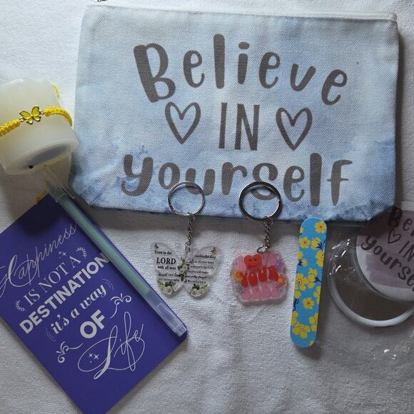 "BELIEVE IN YOURSELF" Motivational/Inspirational Canvas GIFT SET - Picture 1 of 5